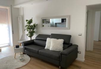 Home Leopardi humanitas, ieo , forum has Balcony rooms