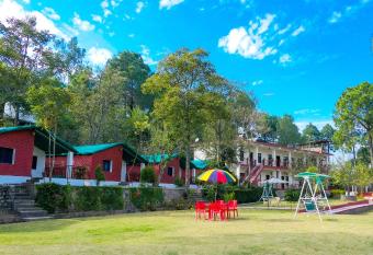Kasauli Nature Inn has Balcony rooms