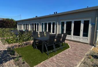 Polderlodge has Balcony rooms