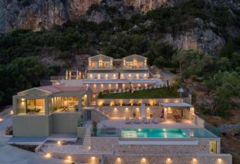 paleo villas has Balcony rooms