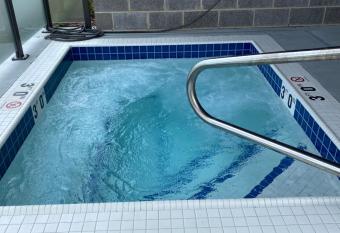 salish Inn has Balcony rooms