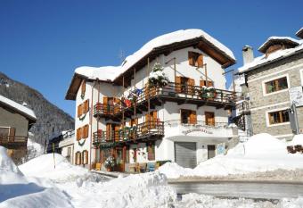 Residence Pavou has Balcony rooms