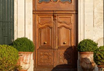 H  tel particulier de Tingry - Pierres d Histoire has Balcony rooms