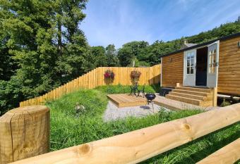 Peak District Shepherds Hut allows 18 year olds to book a room