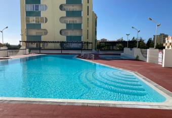 House Amendoeiras , Vila moura has Balcony rooms