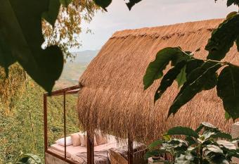 Poema Glamping allows 18 year olds to book a room