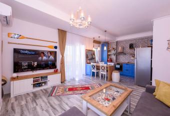 Kataleya Apartament has Balcony rooms