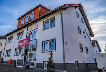 Hotel Oelberg budget - BONN S  D K  nigswinter allows 18 year olds to book a room