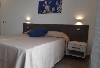 Camere Stella del Sud Makari has Balcony rooms