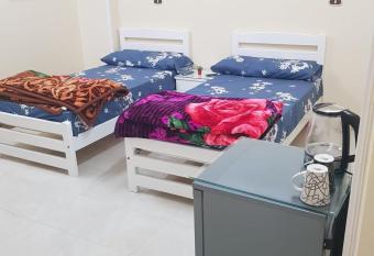 Sweet Home 5-Airport Transport allows 18 year olds to book a room