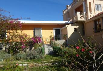 Villa Afrodite has Balcony rooms