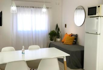 RIO 2 Departamentos Temporario con cochera has Balcony rooms