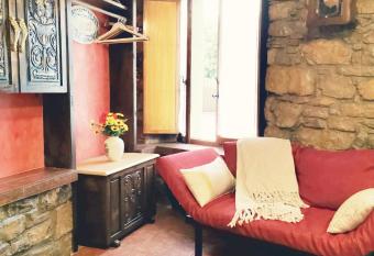 Apartamento tur  stico Somi  , en el Camino de Santiago del Norte allows 18 year olds to book a room