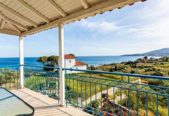 Koroni Apartments has Balcony rooms