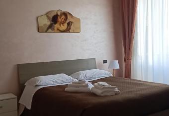 Pasubio House casa vacanze 3 has Balcony rooms