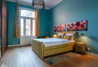 Garden of Eden has Balcony rooms