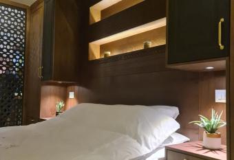                     Noor Suite has rooms with a private hot tub