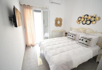 Foivos Apartment allows 18 year olds to book a room