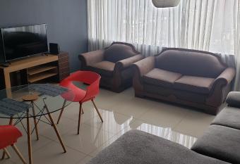 Apartment-Suite Guatemala City allows 18 year olds to book a room