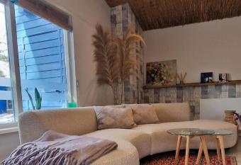 ZEN-bungalow NO 2 met sauna en hottub has Balcony rooms