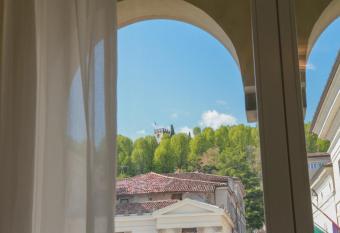 Locanda Mezzosale has Balcony rooms