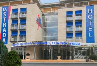 Hotel La Strada has Balcony rooms