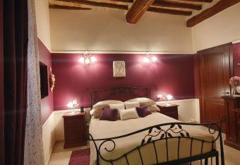 B&B SERENA allows 18 year olds to book a room