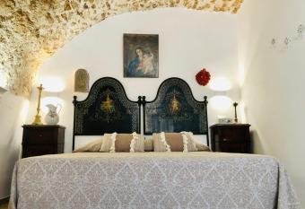 Dimora Umberto - Dammuso Suite allows 18 year olds to book a room