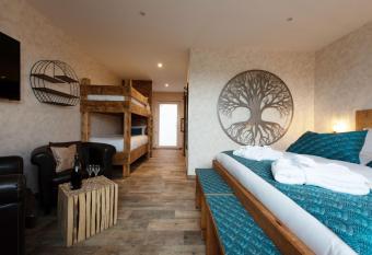 Au Hameau de l Ecluse proche Europa-Park has Balcony rooms