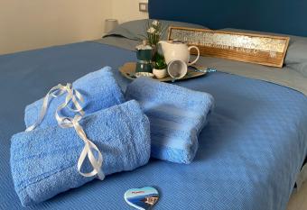 APPARTAMENTI TRA CIELO E MARE has Balcony rooms