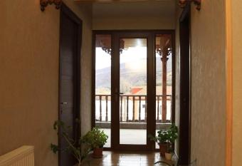 Davit batoni Guest house has Balcony rooms