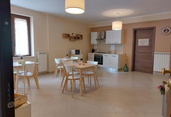 B&B Quarto di San Pietro allows 18 year olds to book a room