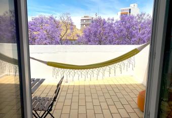 The Central Guesthouse has Balcony rooms