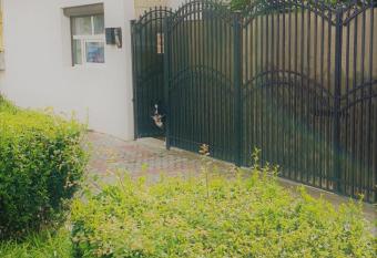 Vita de vie estival allows 18 year olds to book a room