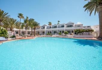 Apartamento Sol y Playa has Balcony rooms