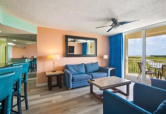 Cayo Cruz Suite 308 has Balcony rooms