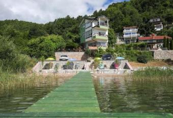 Agape has Balcony rooms