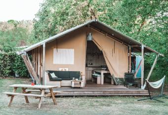 Glamping Holten luxe safaritent 1 has Balcony rooms