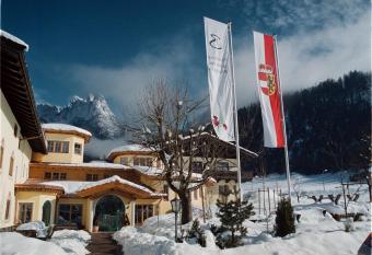 Hotel Vitaloase zu den drei Br  dern has Balcony rooms