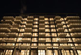 Kensington Suite 2bed & 1bath has Balcony rooms