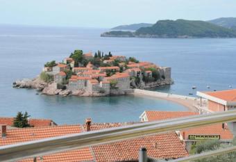 BMV apartment 1 with sea view has Balcony rooms