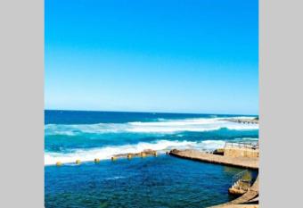 Laguna La Crete 216, Beach Front Holiday Apartment has Balcony rooms