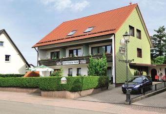 Hotel Pension Heidi allows 18 year olds to book a room