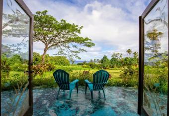 Kalani Oceanside Retreat allows 18 year olds to book a room