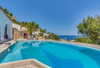 Ran de Mar has Balcony rooms