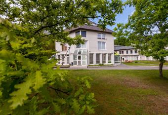 Prie     uolo has Balcony rooms