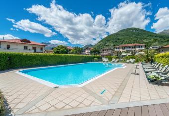Villa Adi has Balcony rooms