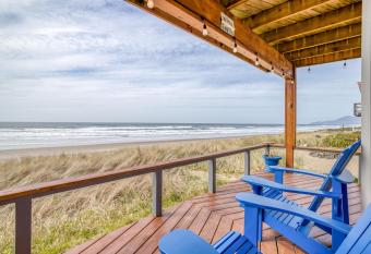 D & D Ocean Retreat has Balcony rooms