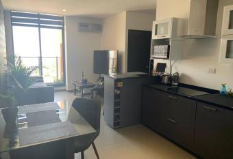 Departamento en Edificio El Semillero allows 18 year olds to book a room