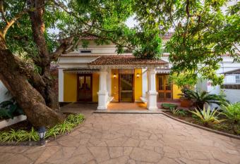 am   Stays & Trails Chikoo Villa, Goa has Balcony rooms